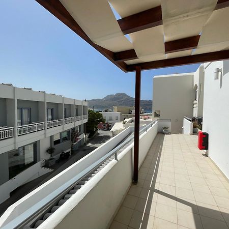 Helios Apartments Плакиас Екстериор снимка