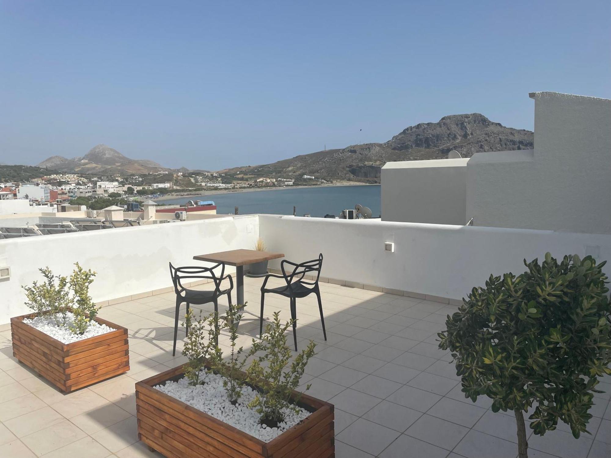 Helios Apartments Плакиас Екстериор снимка